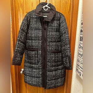 NEW BERNARDO tweed zip coat in black & white big front pockets. W SZ. M